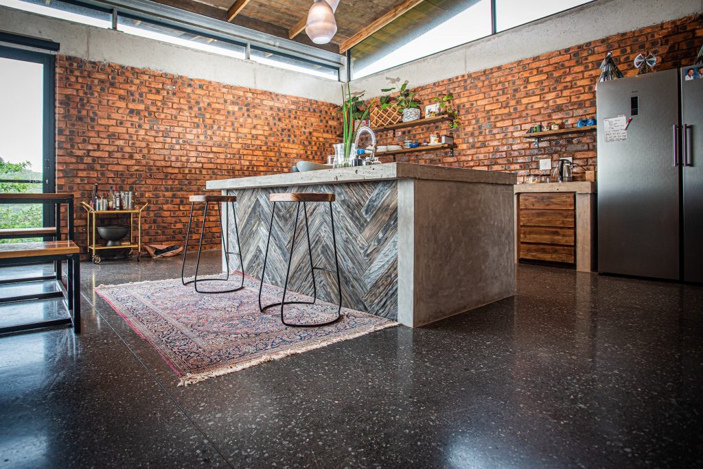 Black pigment and speciality aggregate