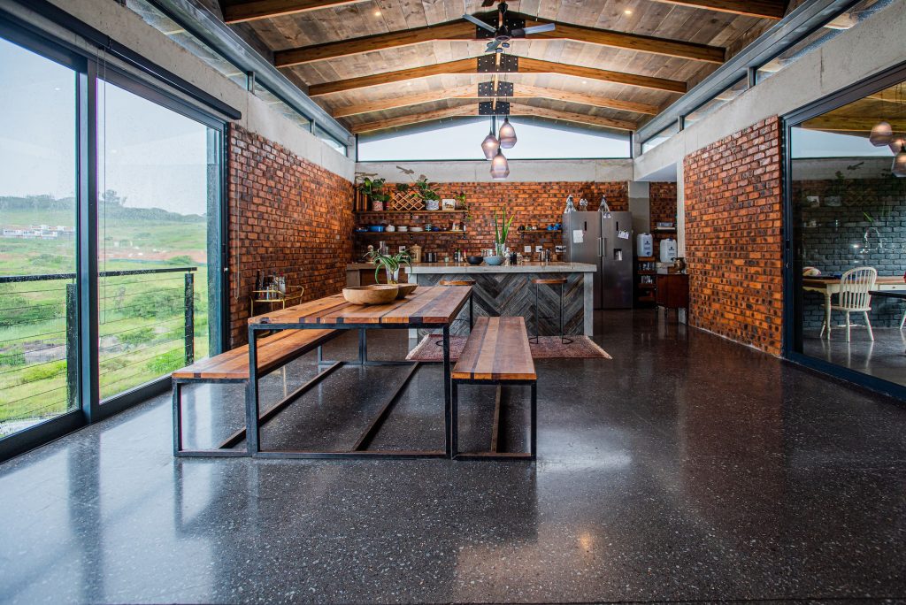 Black pigment and speciality aggregate